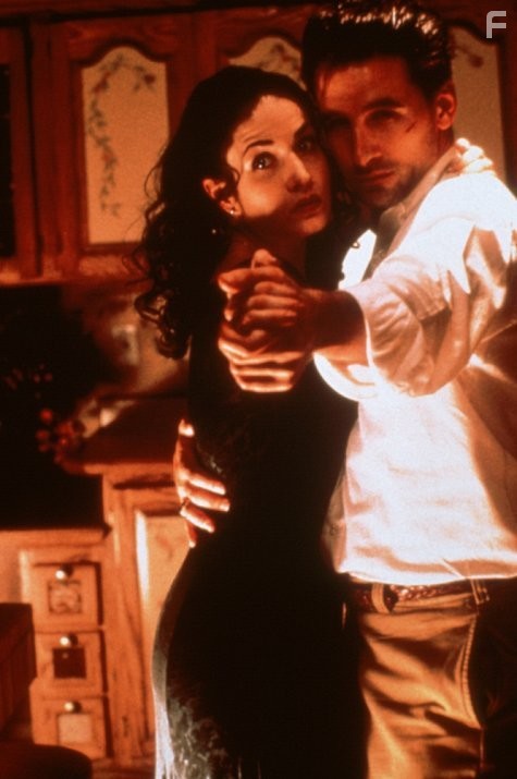 William Baldwin in Запекшаяся кровь (1996)