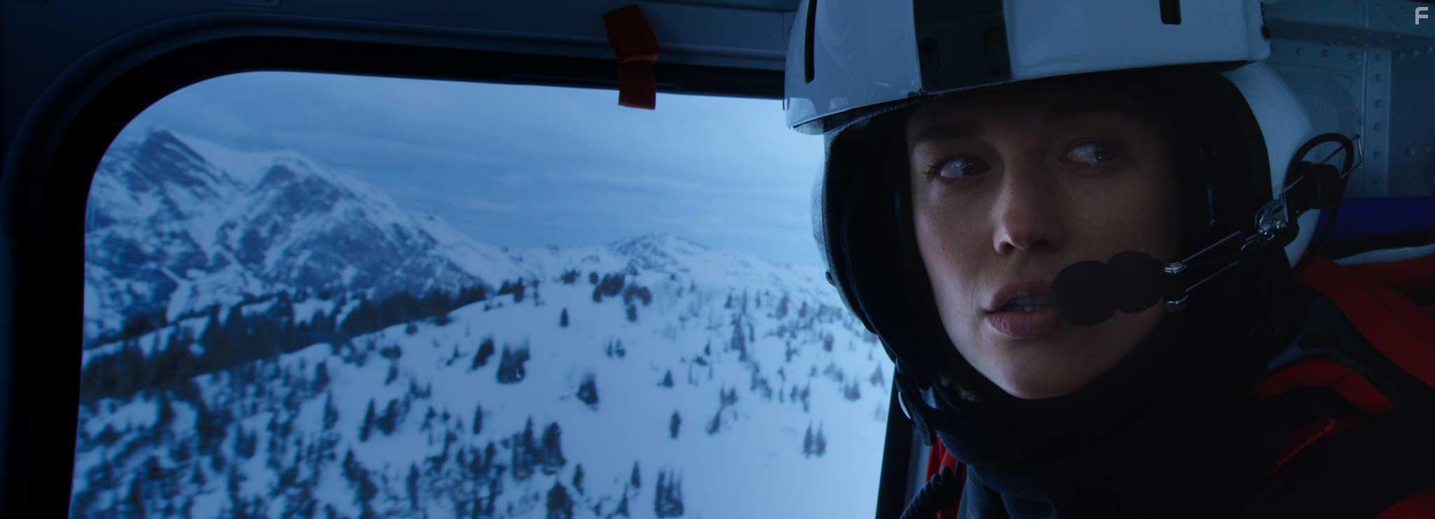Sarah Dumont in 6 Below: Miracle on the Mountain (2017)