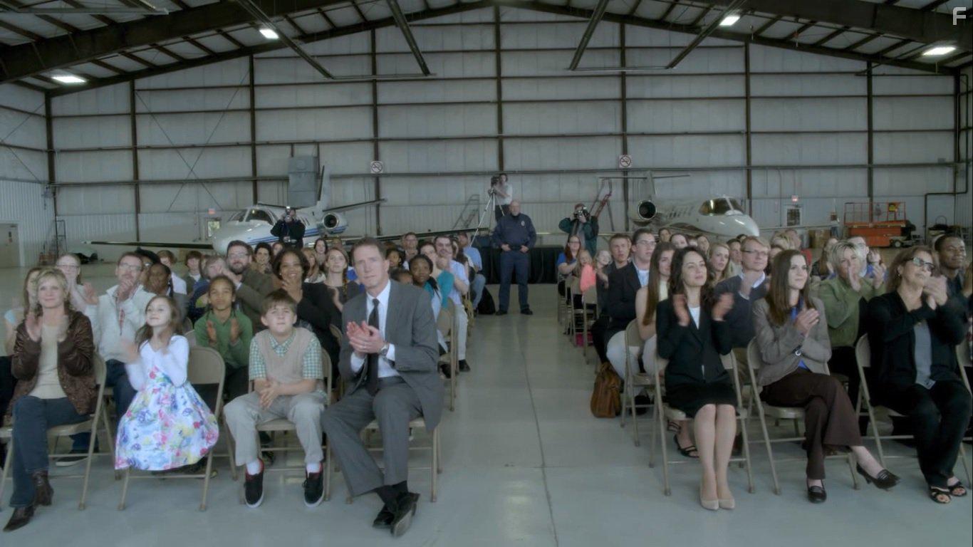 Allison Plamondon, Brent Reichert, Deanna Sherman, Michael Ryan Boehm, and Miranda Bogle in The Tank (2017)