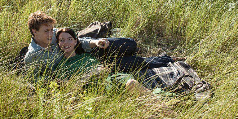 George MacKay and Anya Taylor-Joy in Marrowbone (2017)