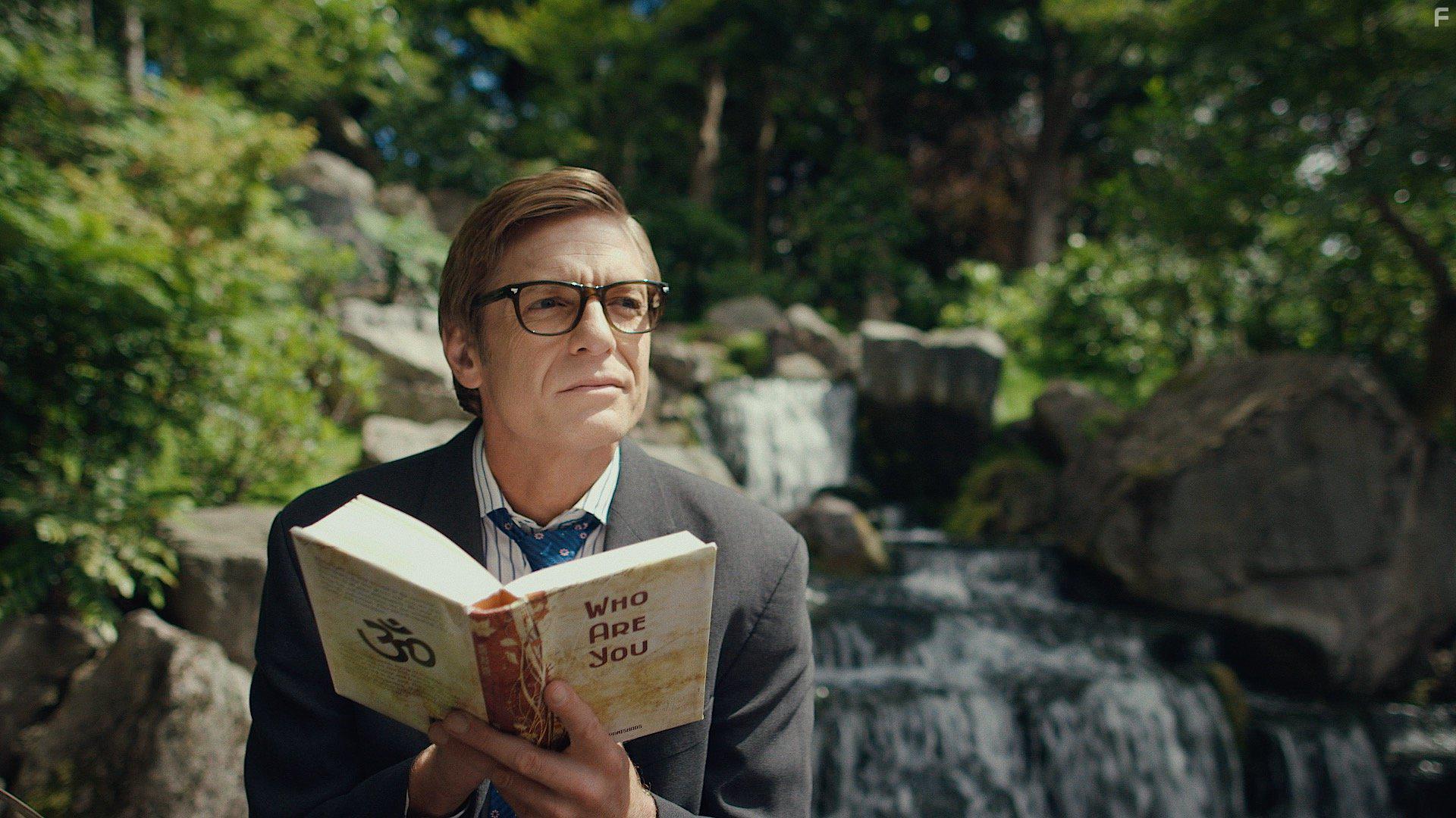 Patrick Holland in Who Is Alice (2017)