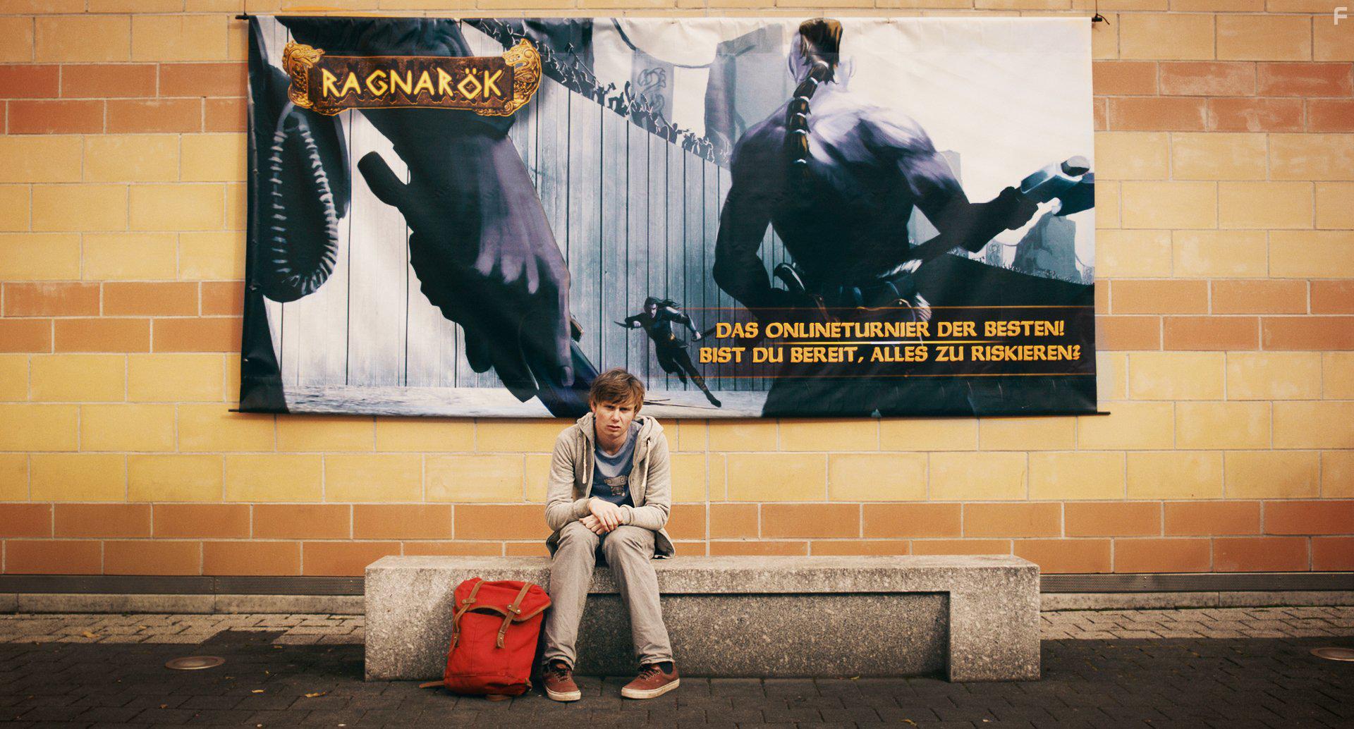 Offline - Das Leben ist kein Bonuslevel (2016)