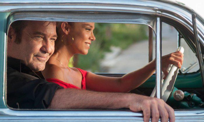 Juana Acosta and Jorge Perugorra in Cuatro estaciones en La Habana (2016)