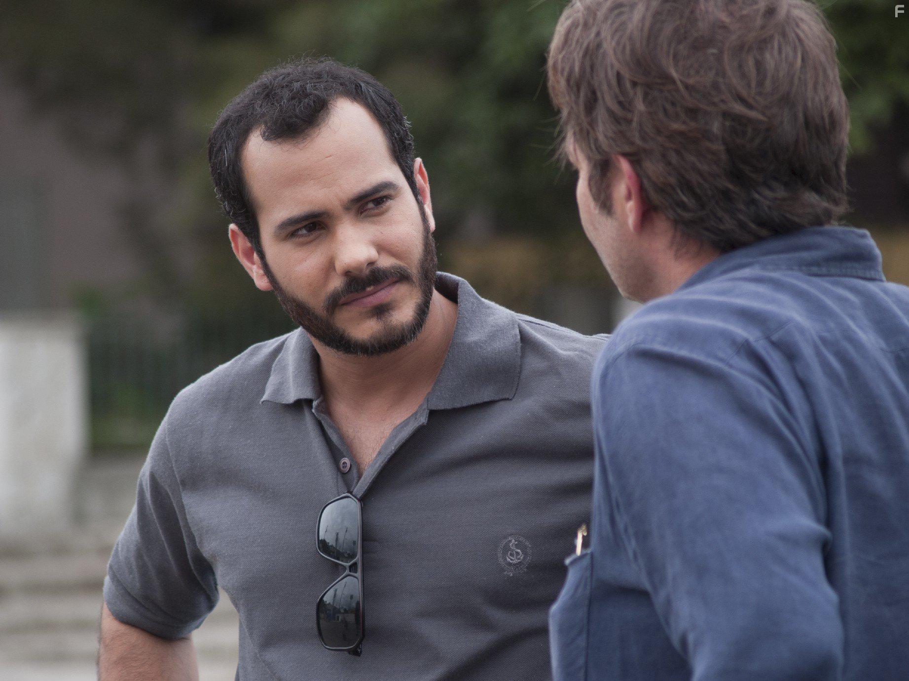 Jorge Perugorra and Carlos Enrique Almirante in Cuatro estaciones en La Habana (2016)
