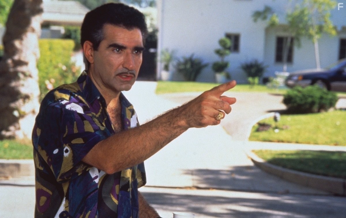 Eugene Levy in Множество (1996)