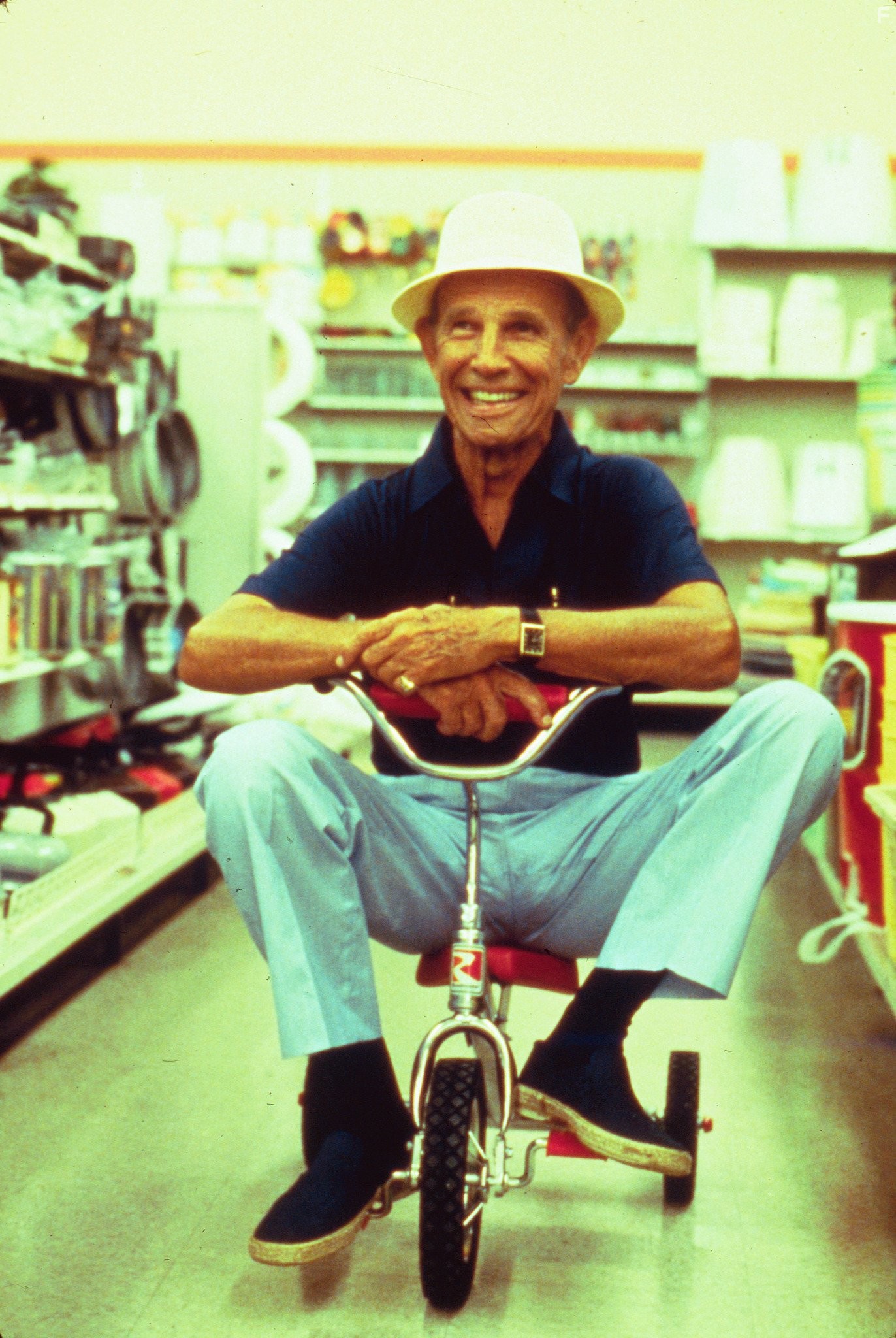 Hume Cronyn in Кокон (1985)