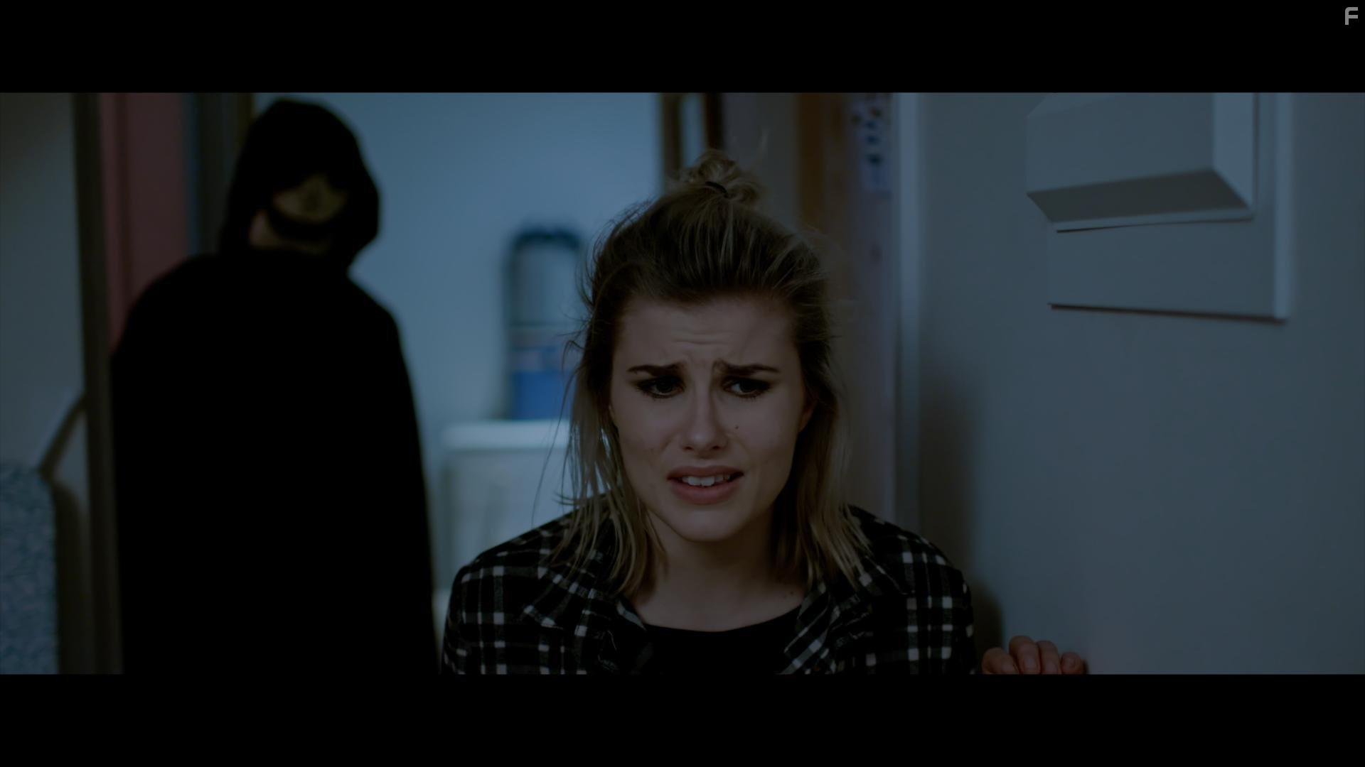 Charlotte Hawkins in House on Elm Lake (2017)