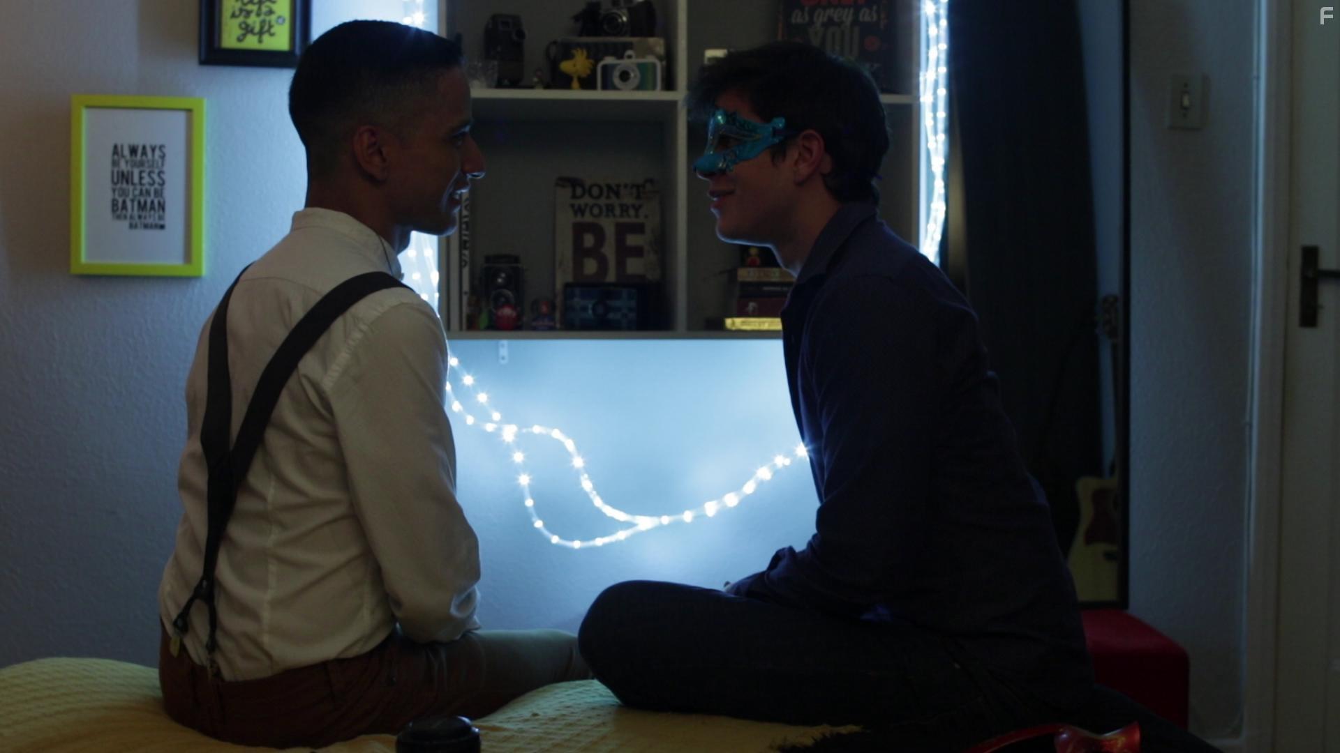 Arthur Chermont and Joo Mesquita in Romeu & Romeu (2016)