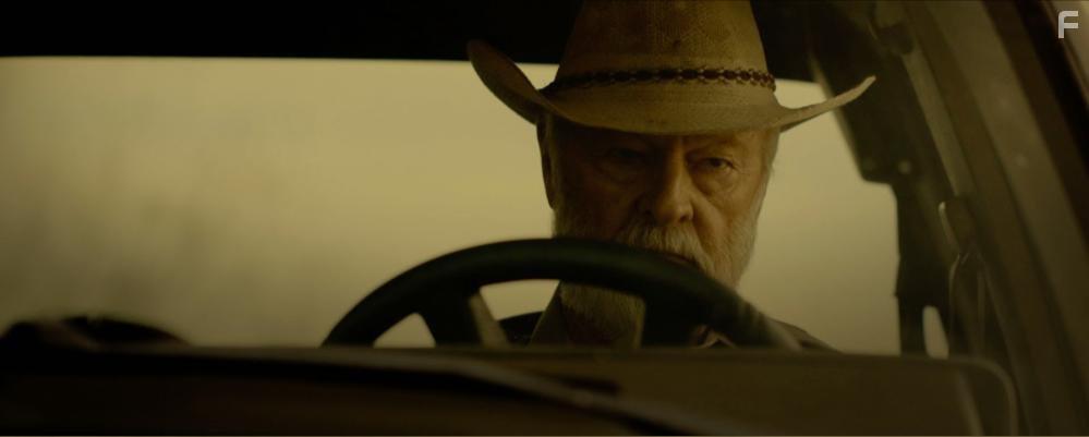 Gary Sturm in Happy Hunting (2017)