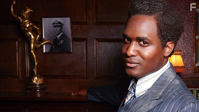 Kadiff Kirwan in Queers (2017)