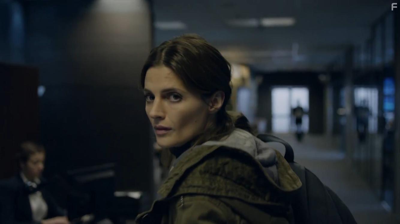 Stana Katic in Absentia (2017)