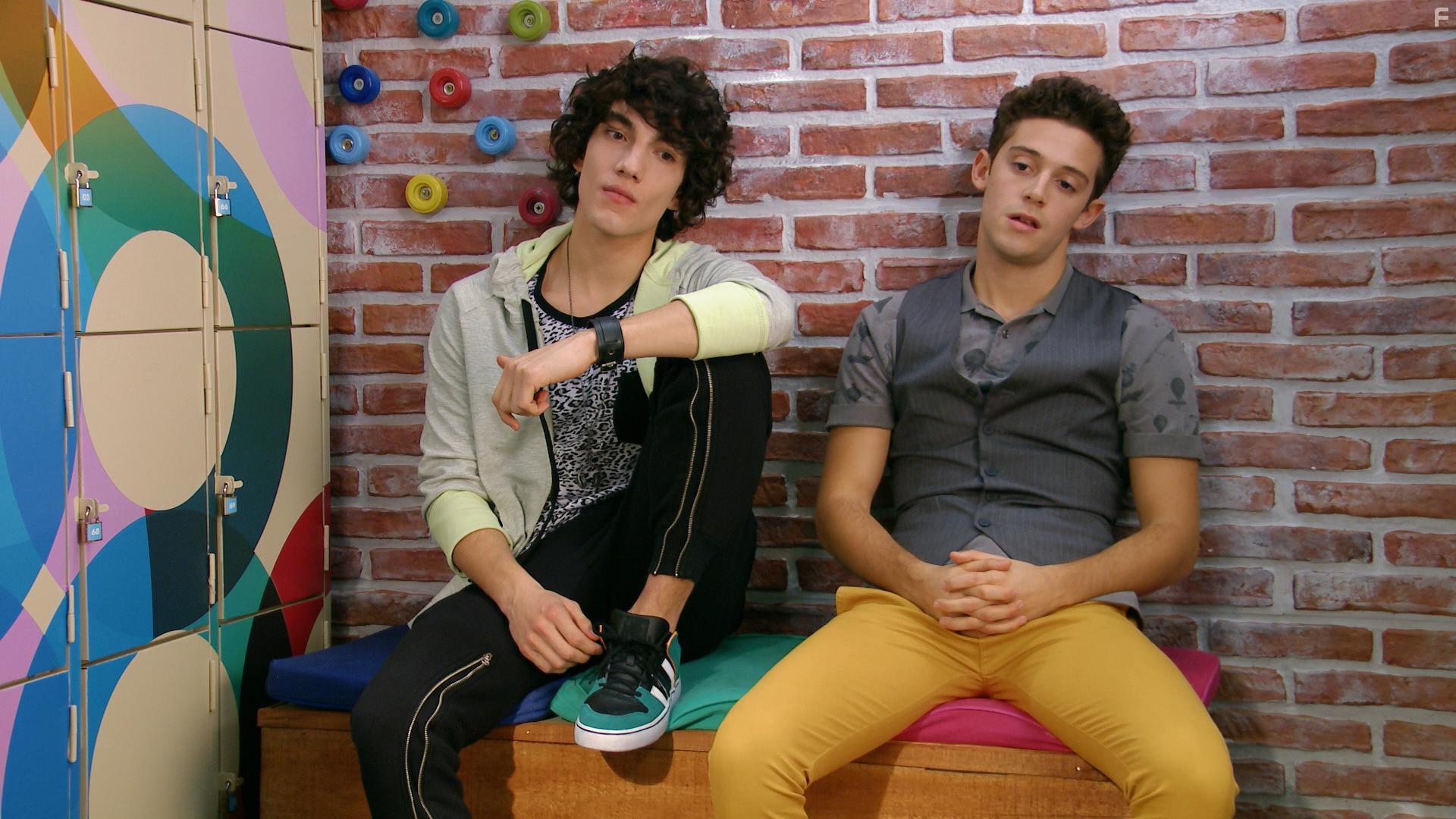 Ruggero Pasquarelli and Jorge Lpez in Soy Luna (2016)
