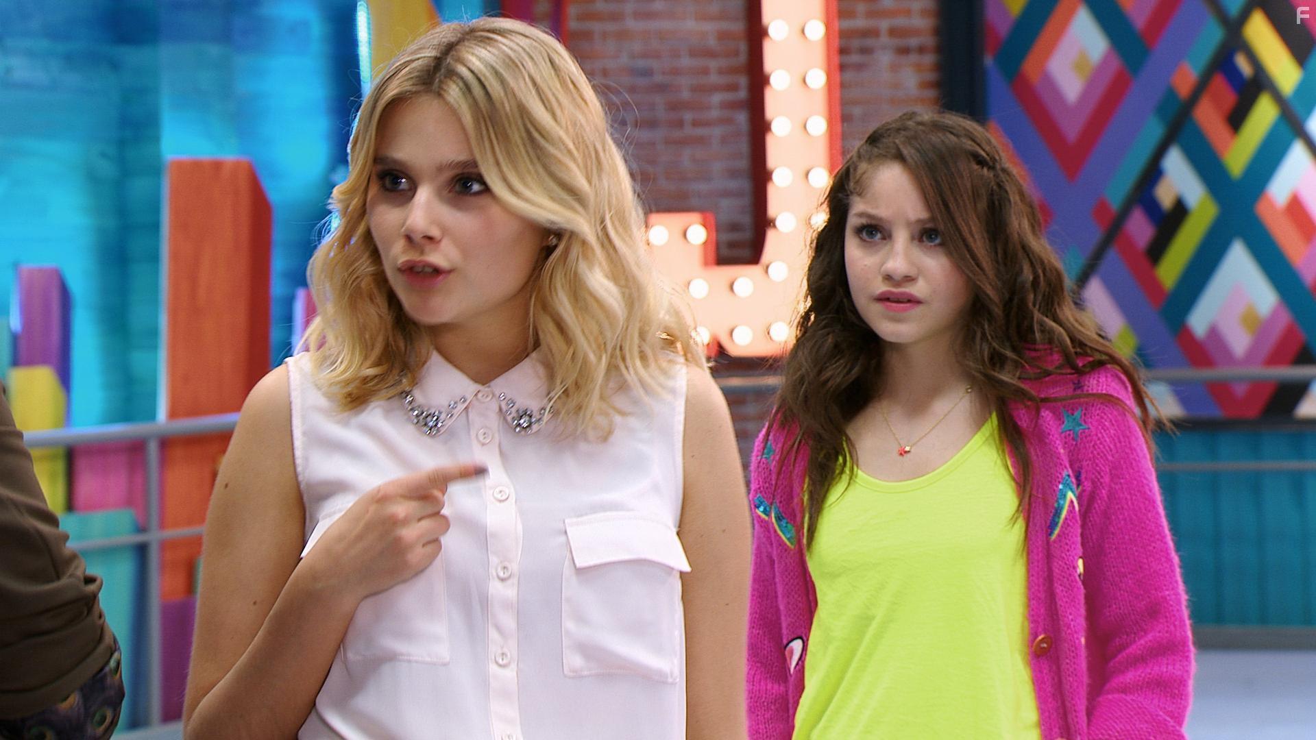 Karol Sevilla and Valentina Zenere in Soy Luna (2016)