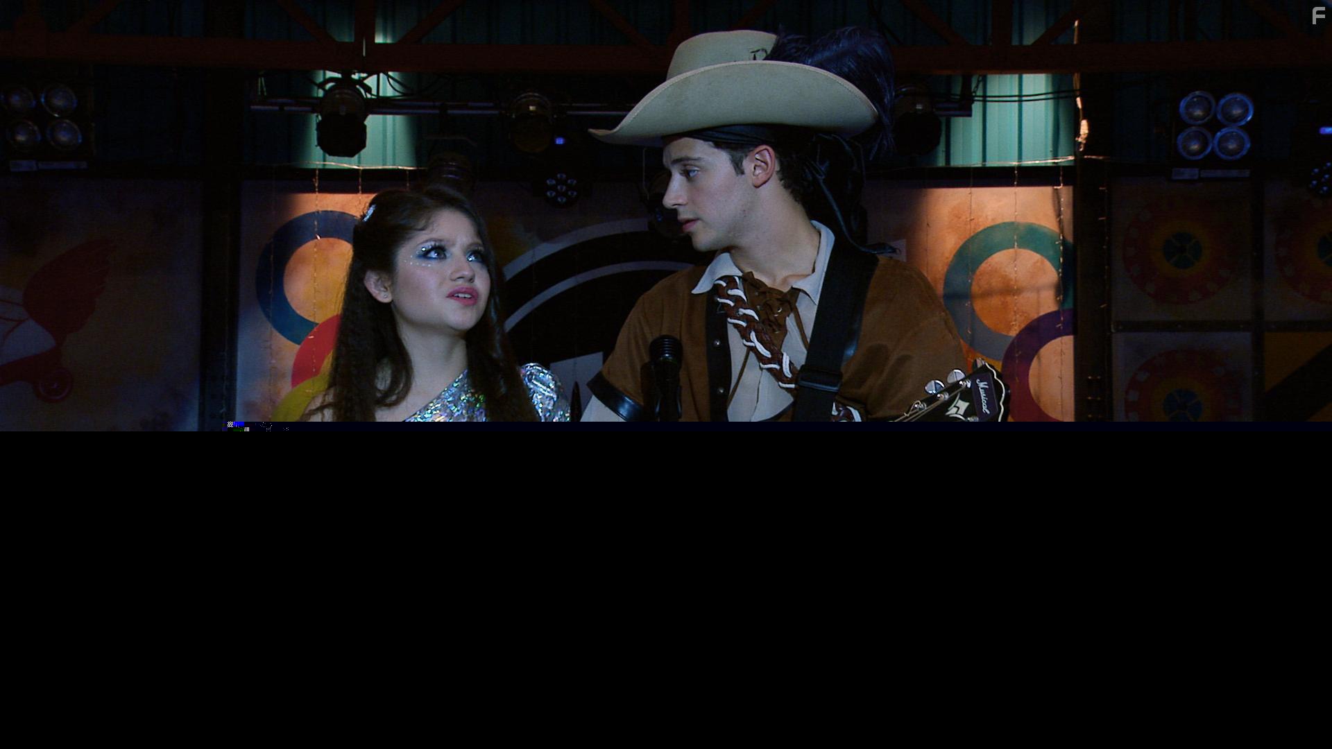 Karol Sevilla and Ruggero Pasquarelli in Soy Luna (2016)