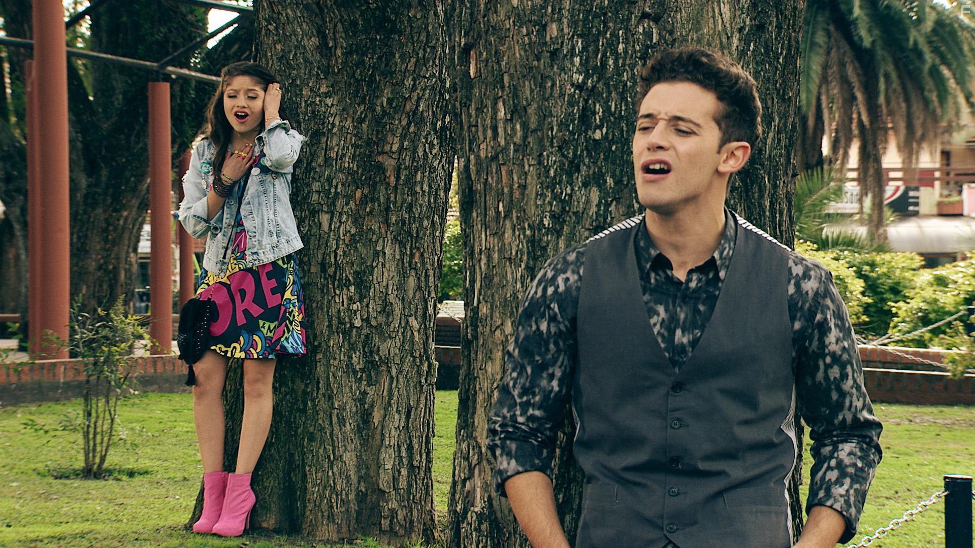 Karol Sevilla and Ruggero Pasquarelli in Soy Luna (2016)
