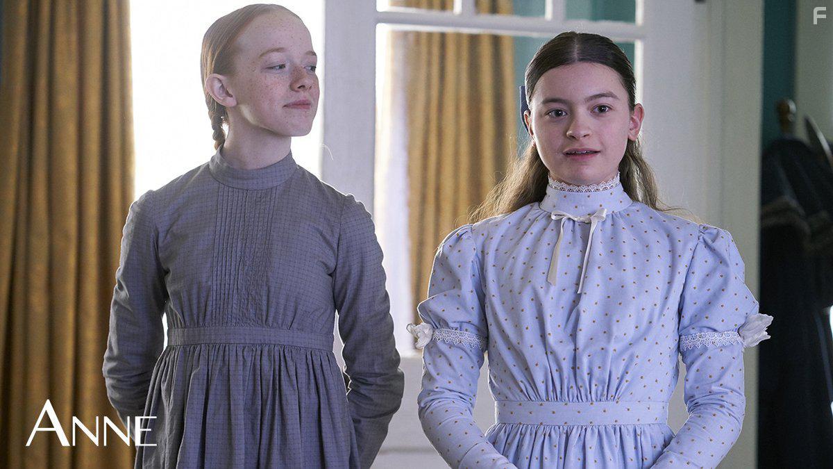 Dalila Bela and Amybeth McNulty in Anne with an E (2017)