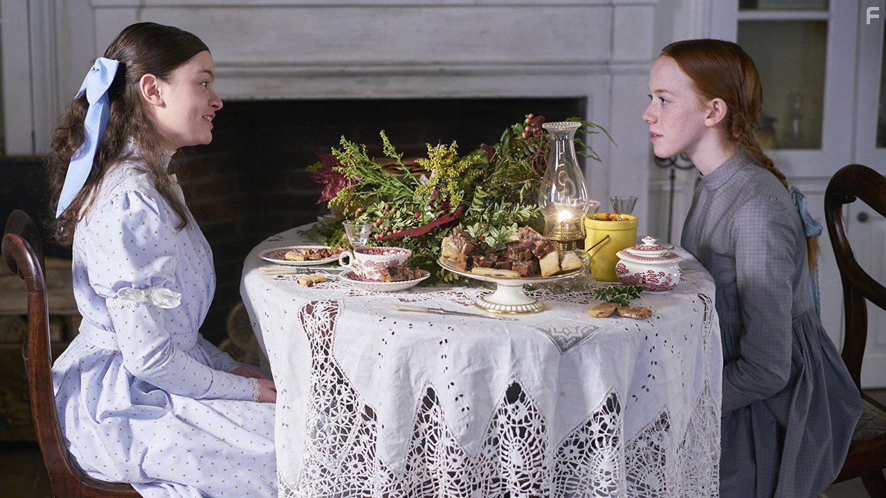 Dalila Bela and Amybeth McNulty in Anne with an E (2017)