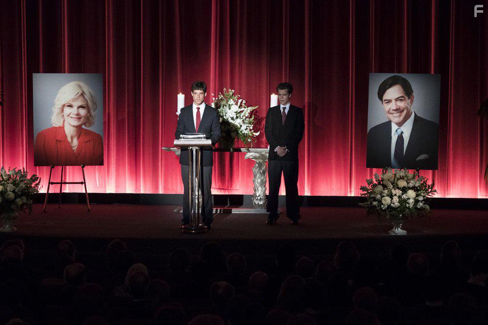 Miles Gaston Villanueva and Gus Halper in Law & Order True Crime (2017)