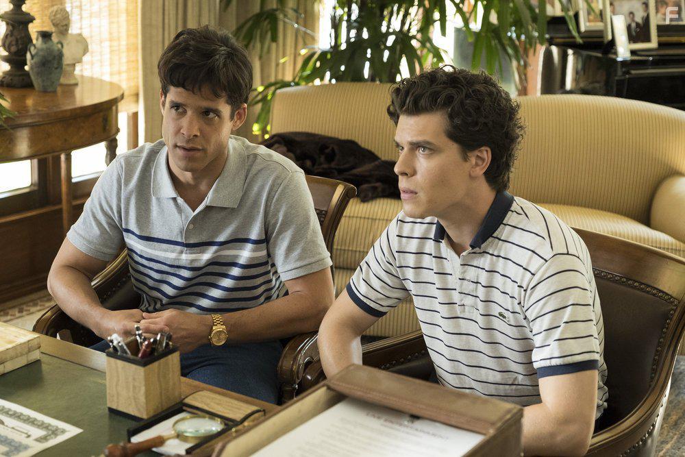 Miles Gaston Villanueva and Gus Halper in Law & Order True Crime (2017)