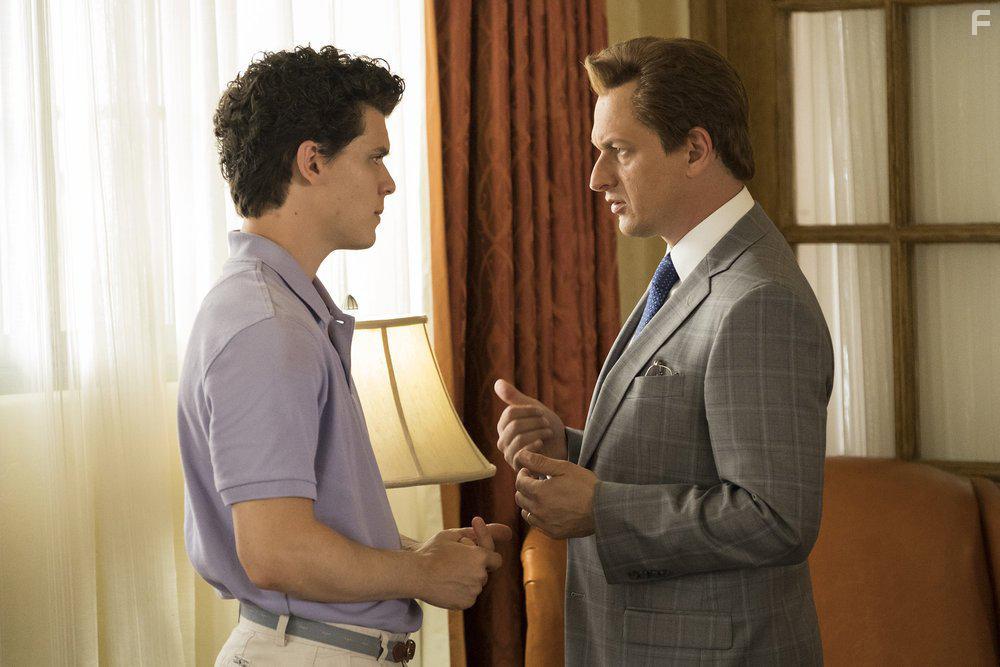 Josh Charles and Gus Halper in Law & Order True Crime (2017)