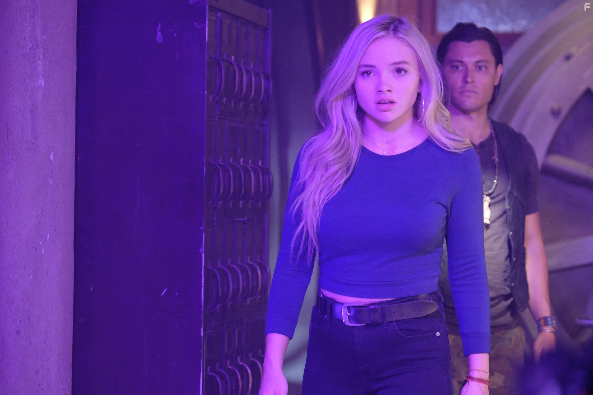 Natalie Alyn Lind in The Gifted (2017)