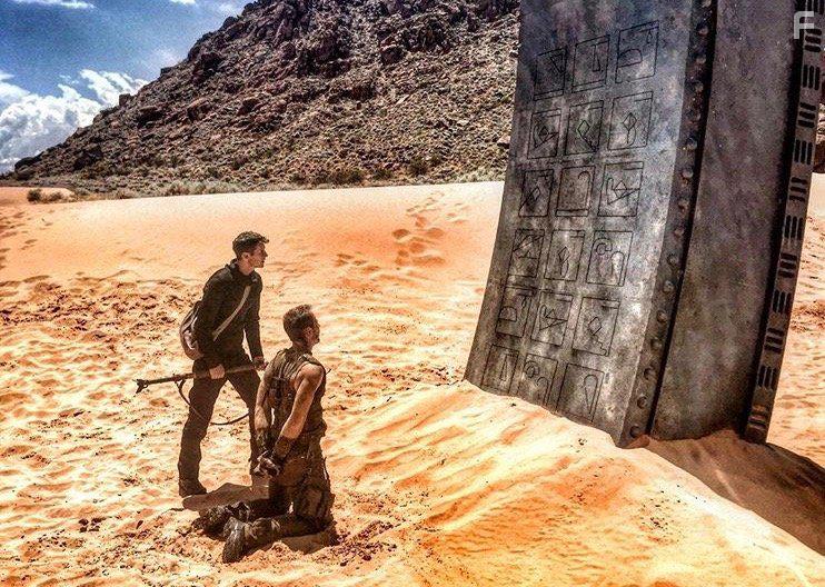 Chad Michael Collins and Matthew Bellows in Extinct (2017)