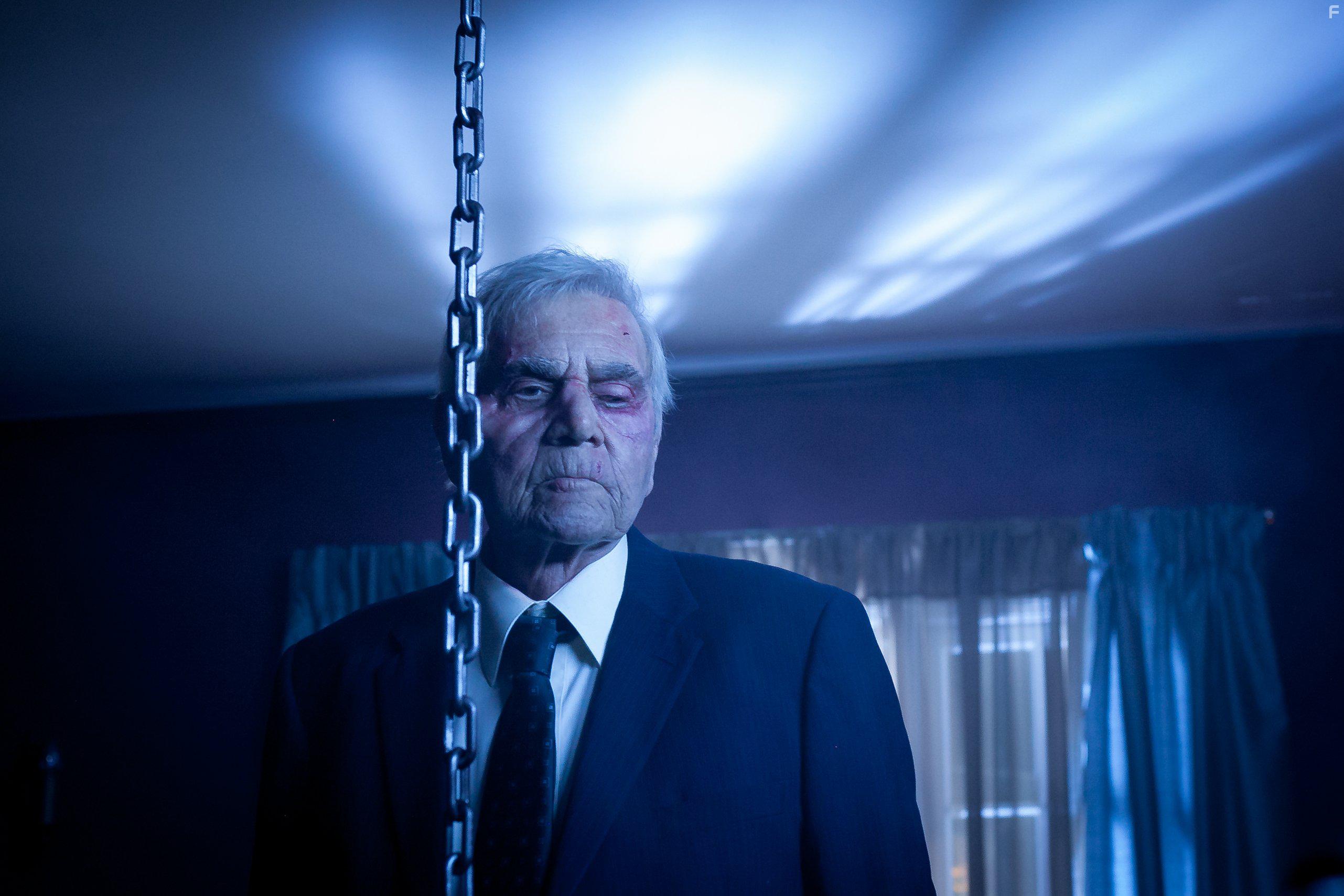 Alex Rocco in Don't Sleep (2017)
