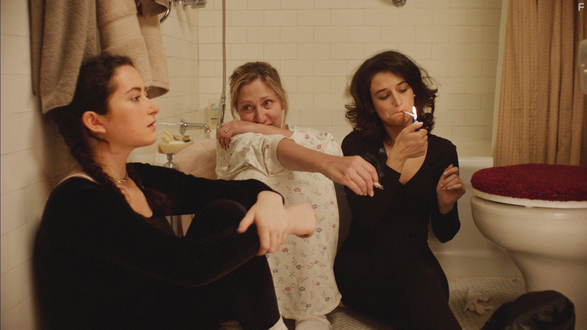 Edie Falco, Jenny Slate, and Abby Quinn in Landline (2017)