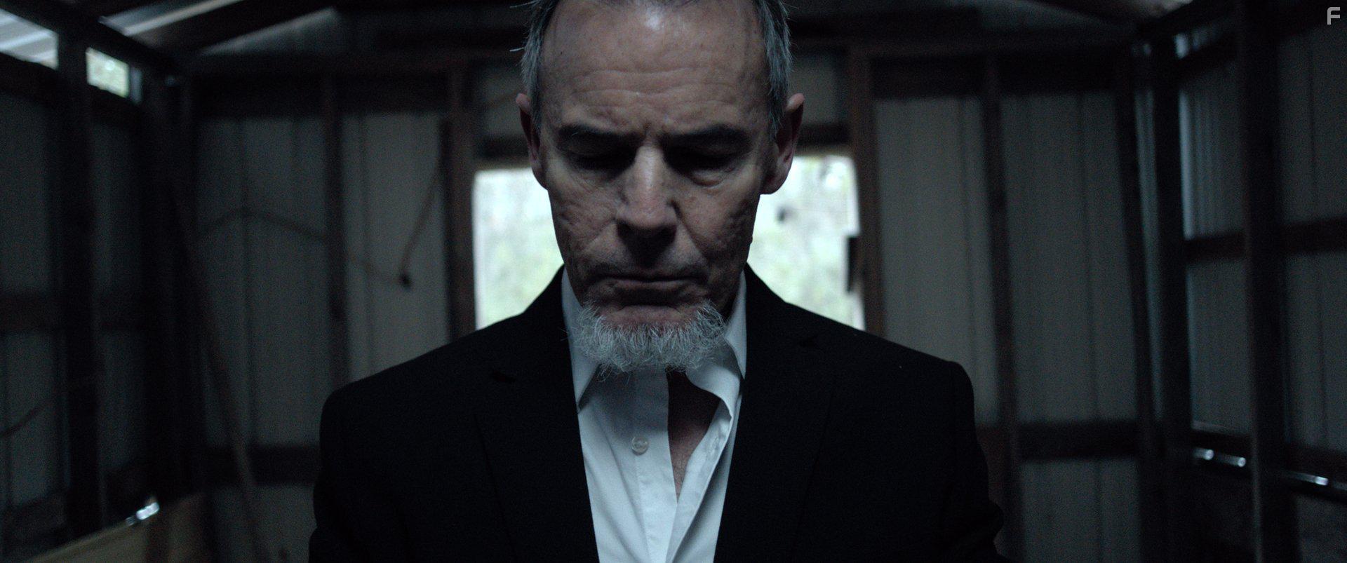 Andrew Divoff in Demons (2017)