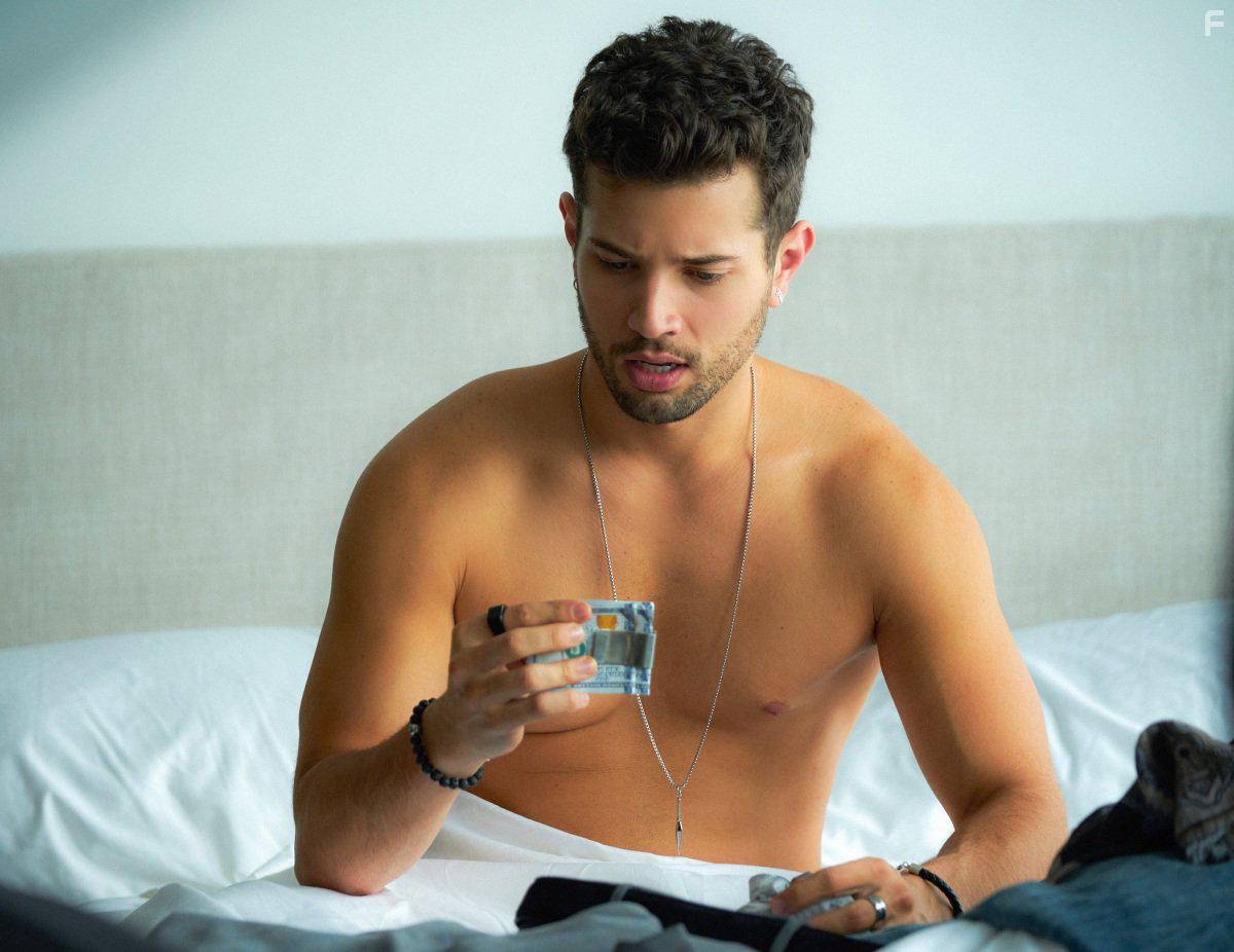 Rafael de la Fuente in Dynasty (2017)