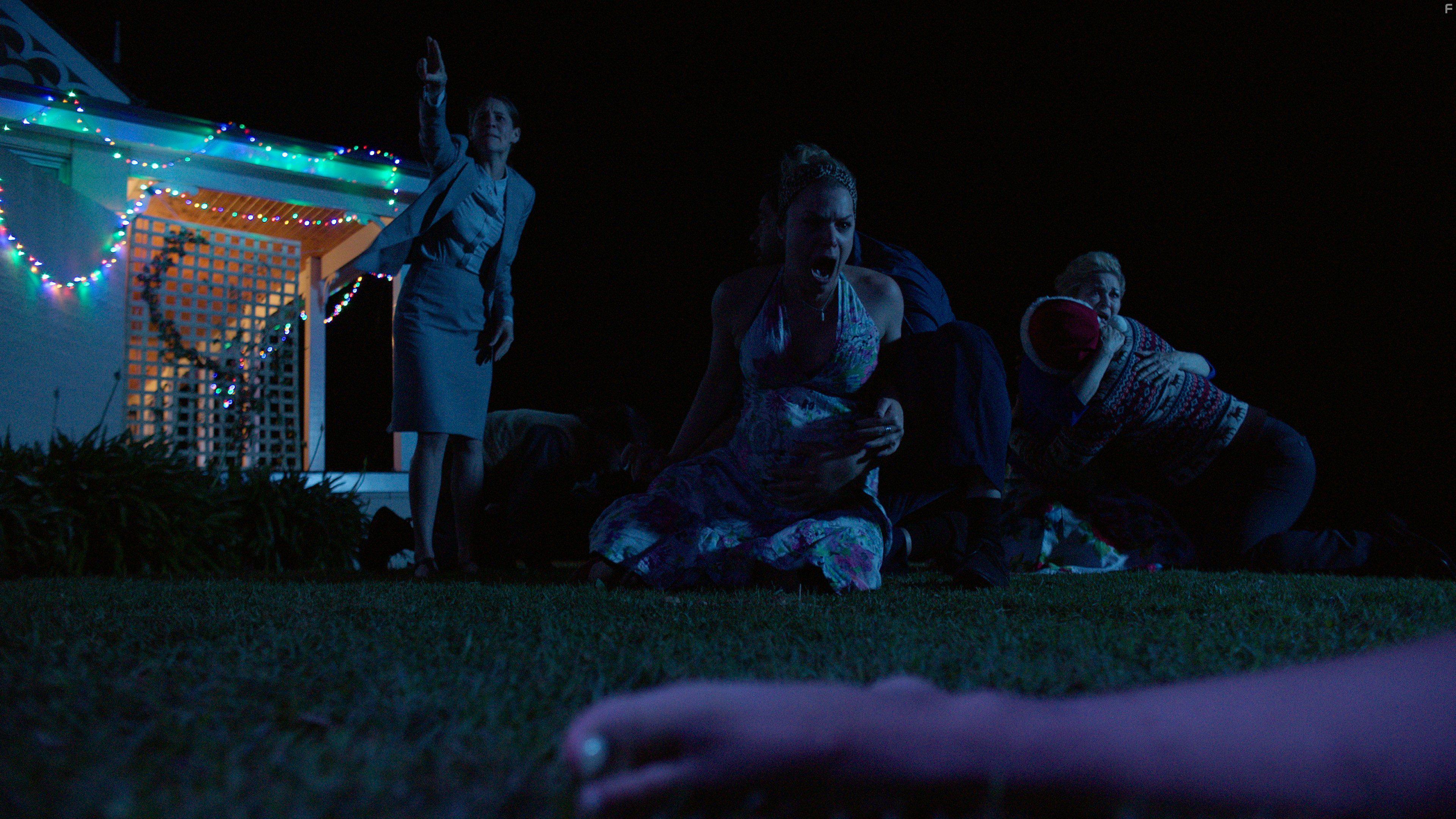 Dee Wallace, Janis McGavin, and Sarah Bishop in Red Christmas (2016)