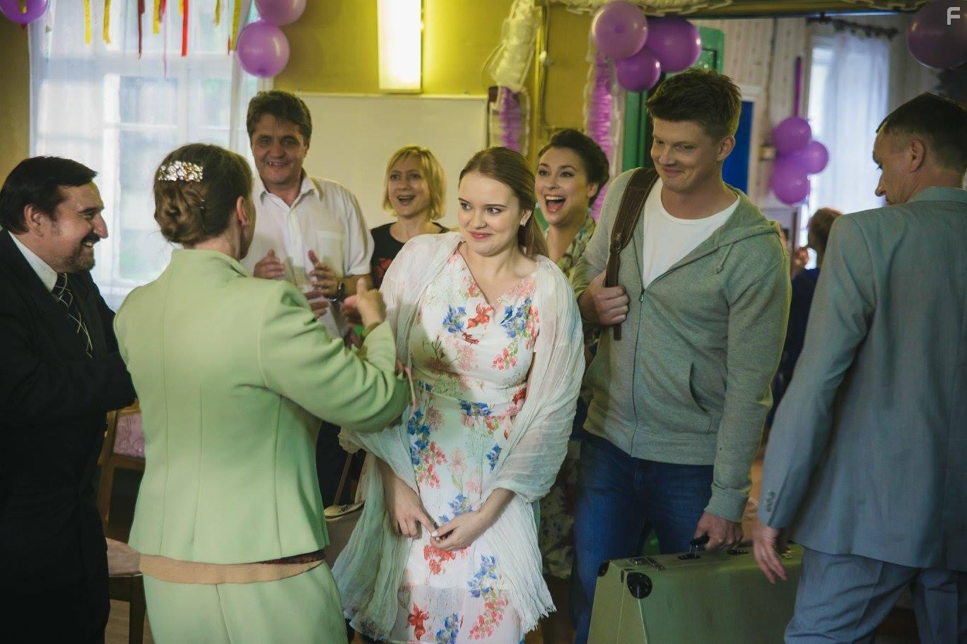 Девушка с глазами цвета неба #36