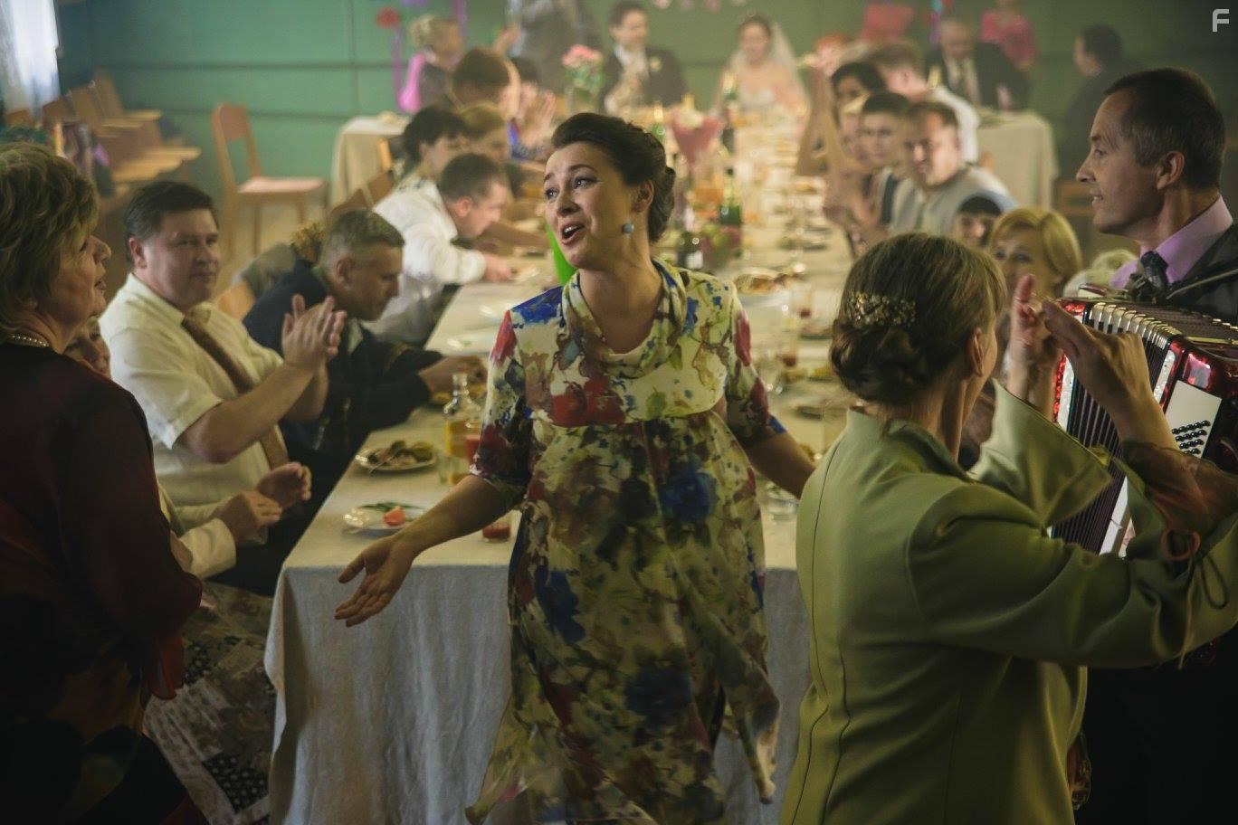 Девушка с глазами цвета неба #43