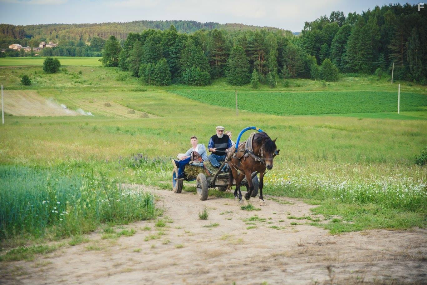 Девушка с глазами цвета неба #45