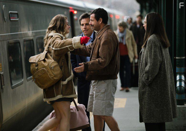Adam Sandler, Ben Stiller, Elizabeth Marvel, and Grace Van Patten in The Meyerowitz Stories (New and Selected) (2017)