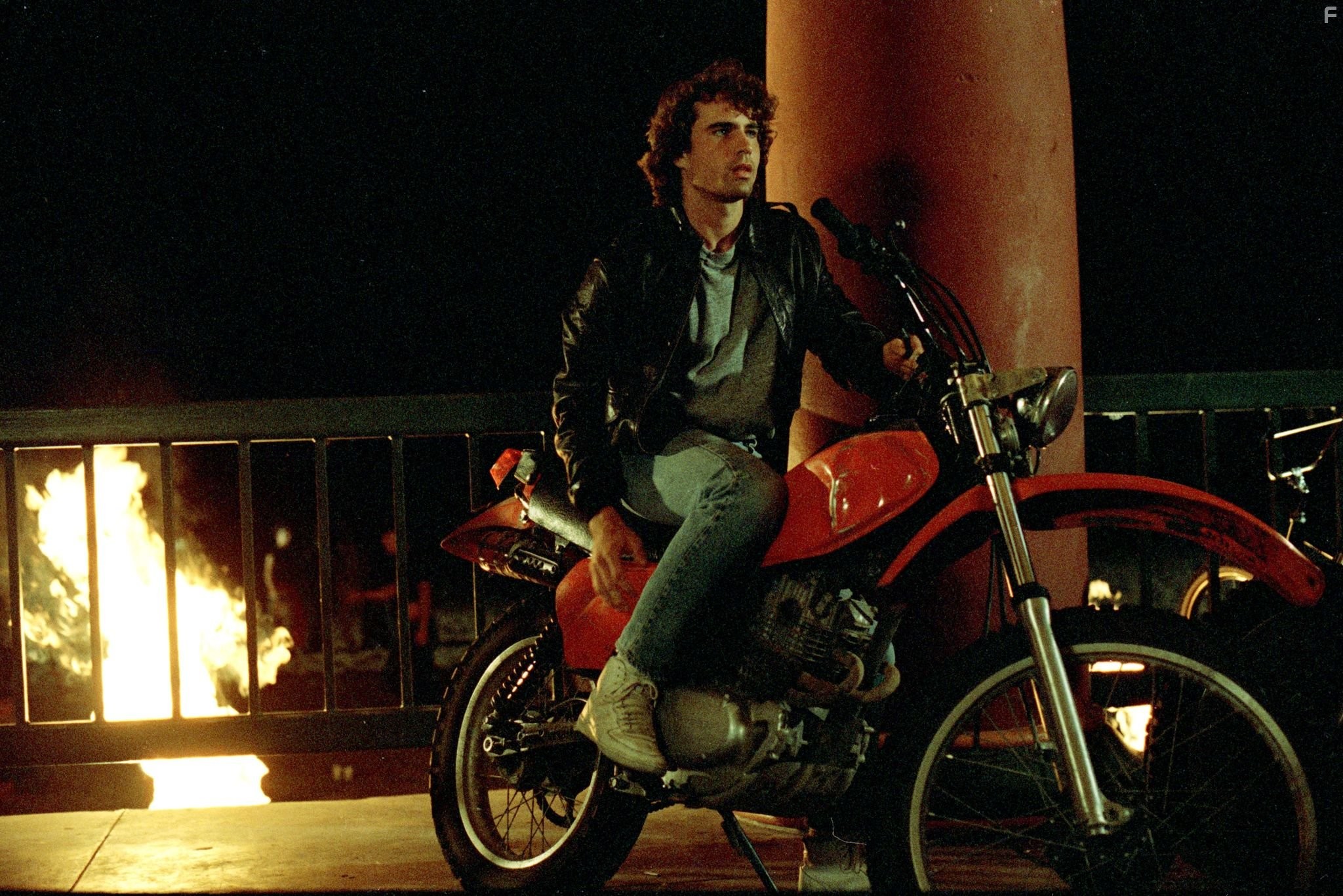 Jason Patric in Пропащие ребята (1987)