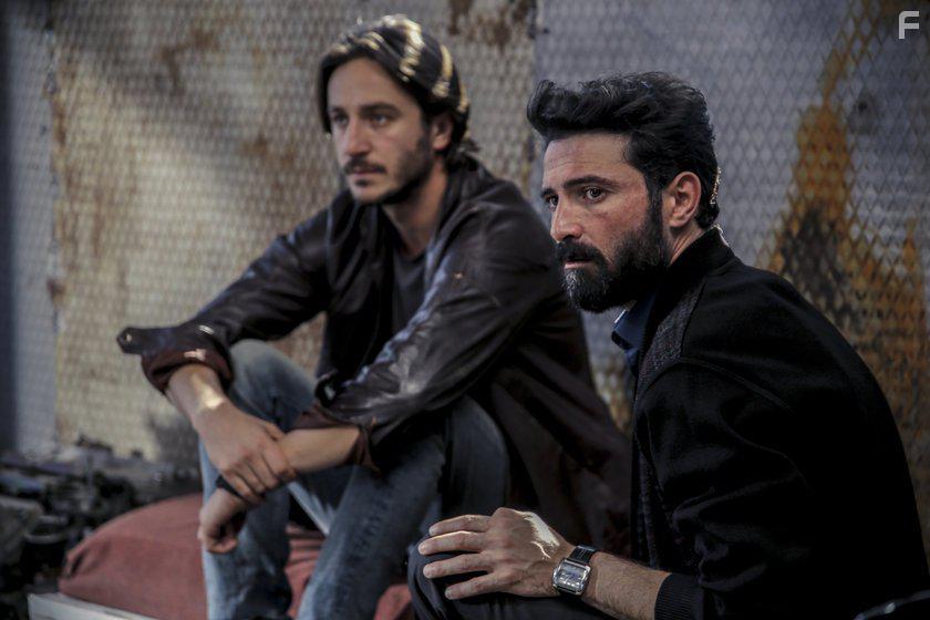 Ahmet Rifat Sungar and Muhammet akir in Yz Yze (2017)