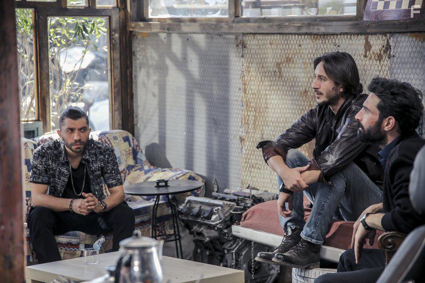 Ahmet Rifat Sungar, zgr Emre Yildirim, and Muhammet akir in Yz Yze (2017)