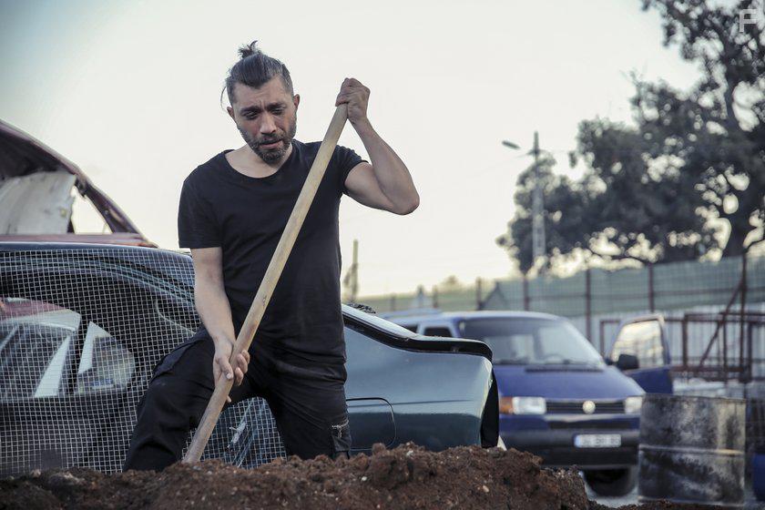 zgr Emre Yildirim in Yz Yze (2017)