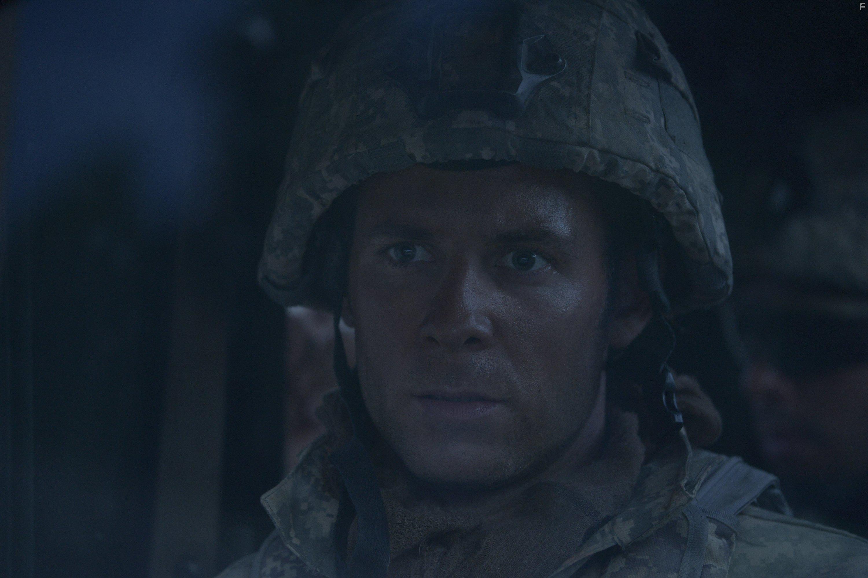 Steve Lund in Crossfire (2016)