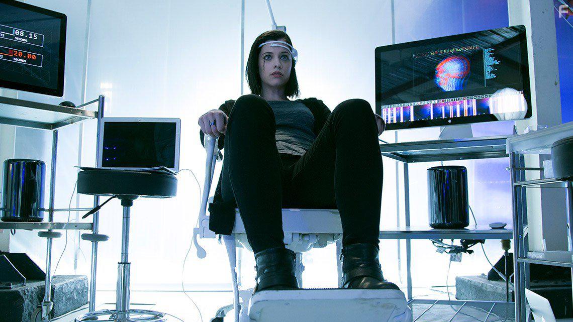 Jessica De Gouw in OtherLife (2017)