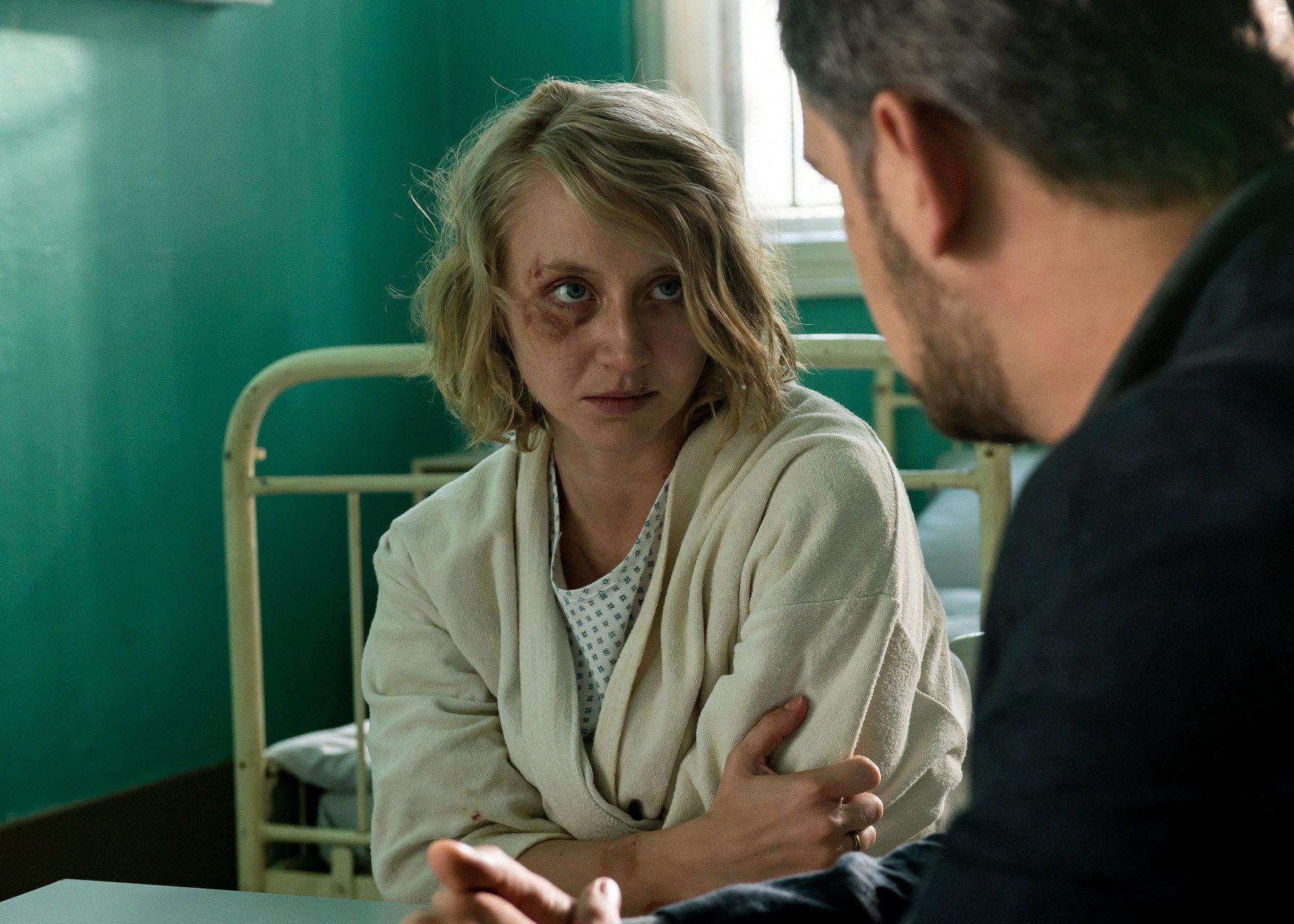 Moritz Bleibtreu and Anna Maria Mhe in Schuld (2015)