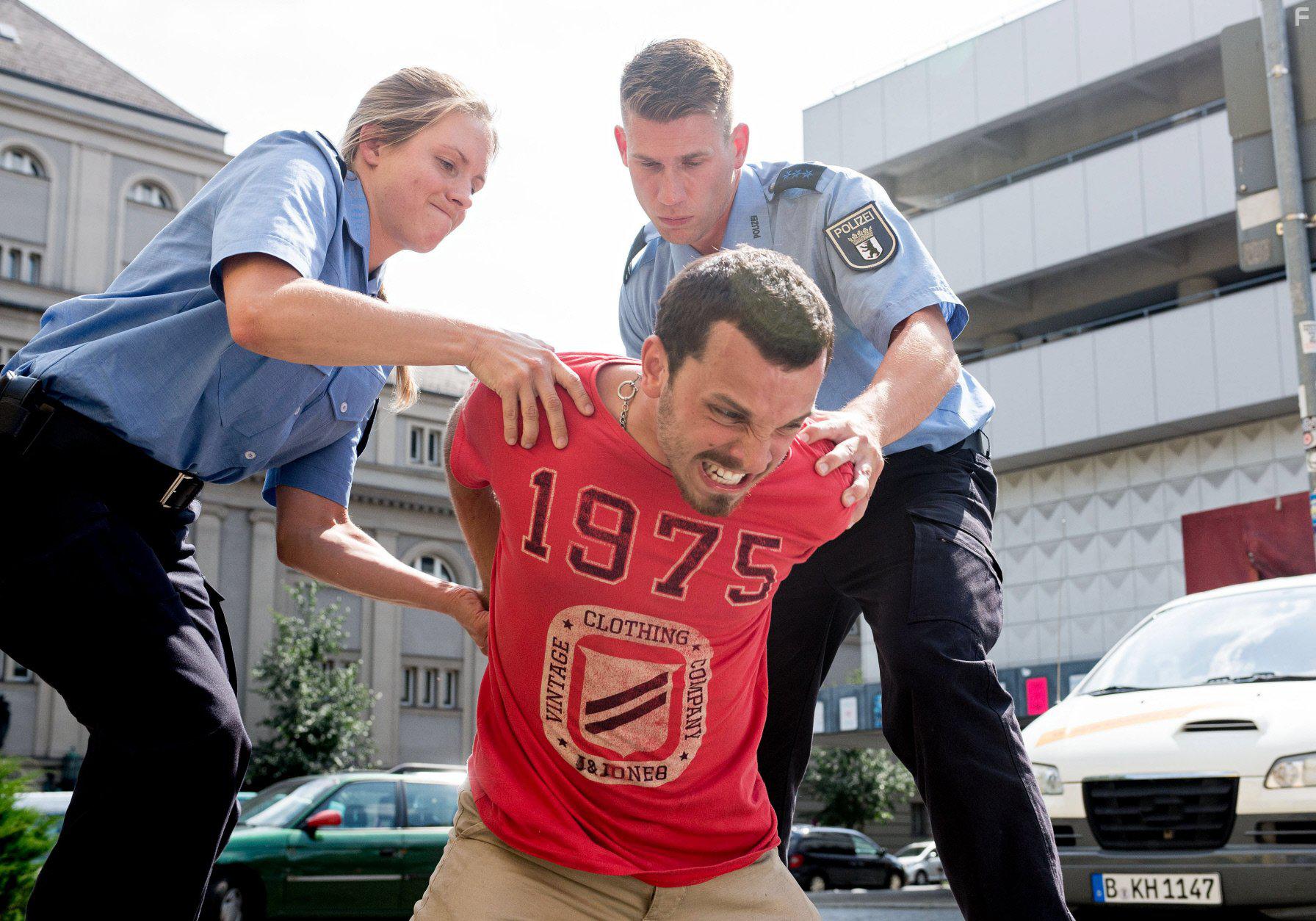 Edin Hasanovic in Schuld (2015)