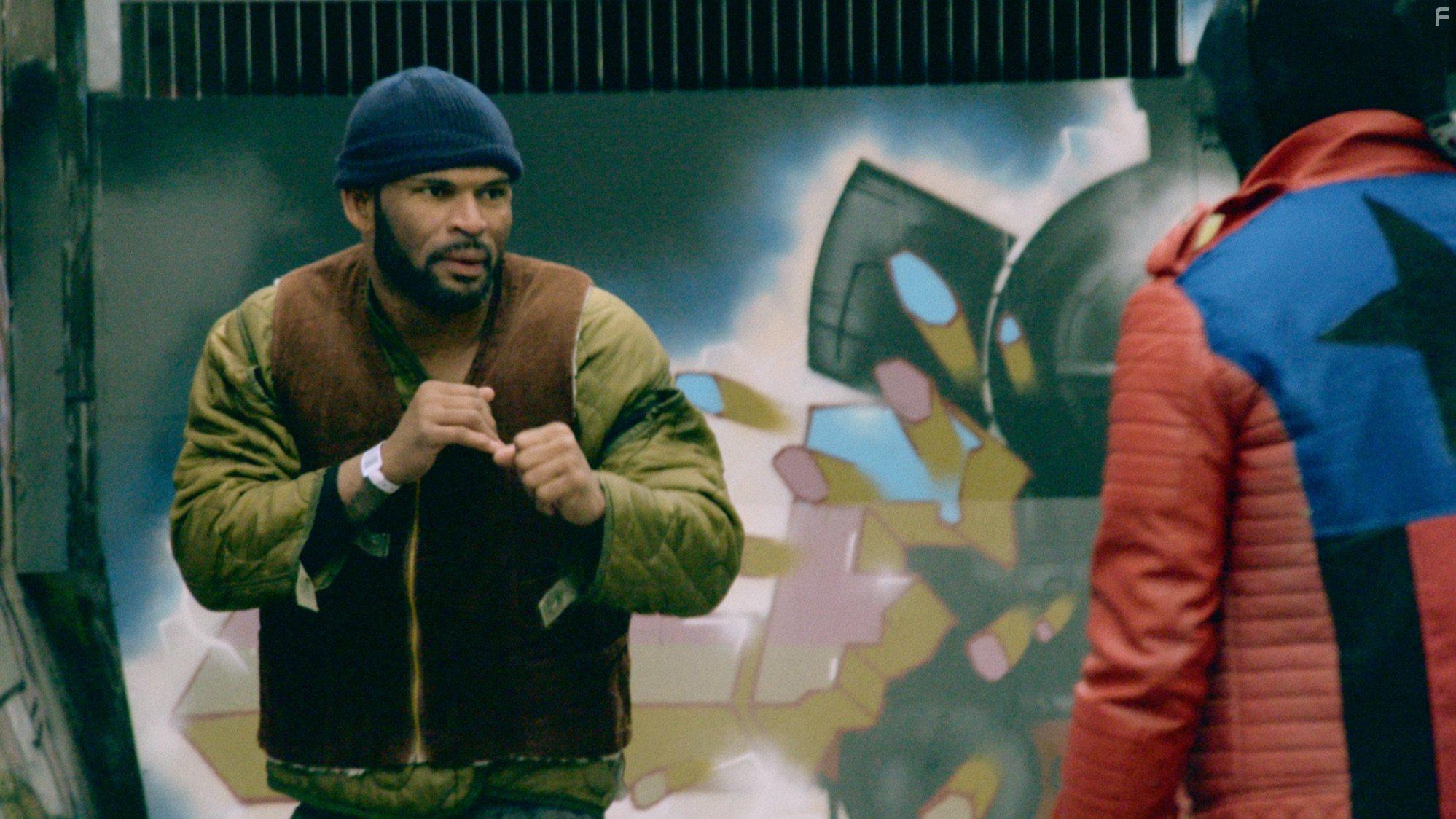 Eskindir Tesfay and Jakar Douglas in Immigration Game (2017)