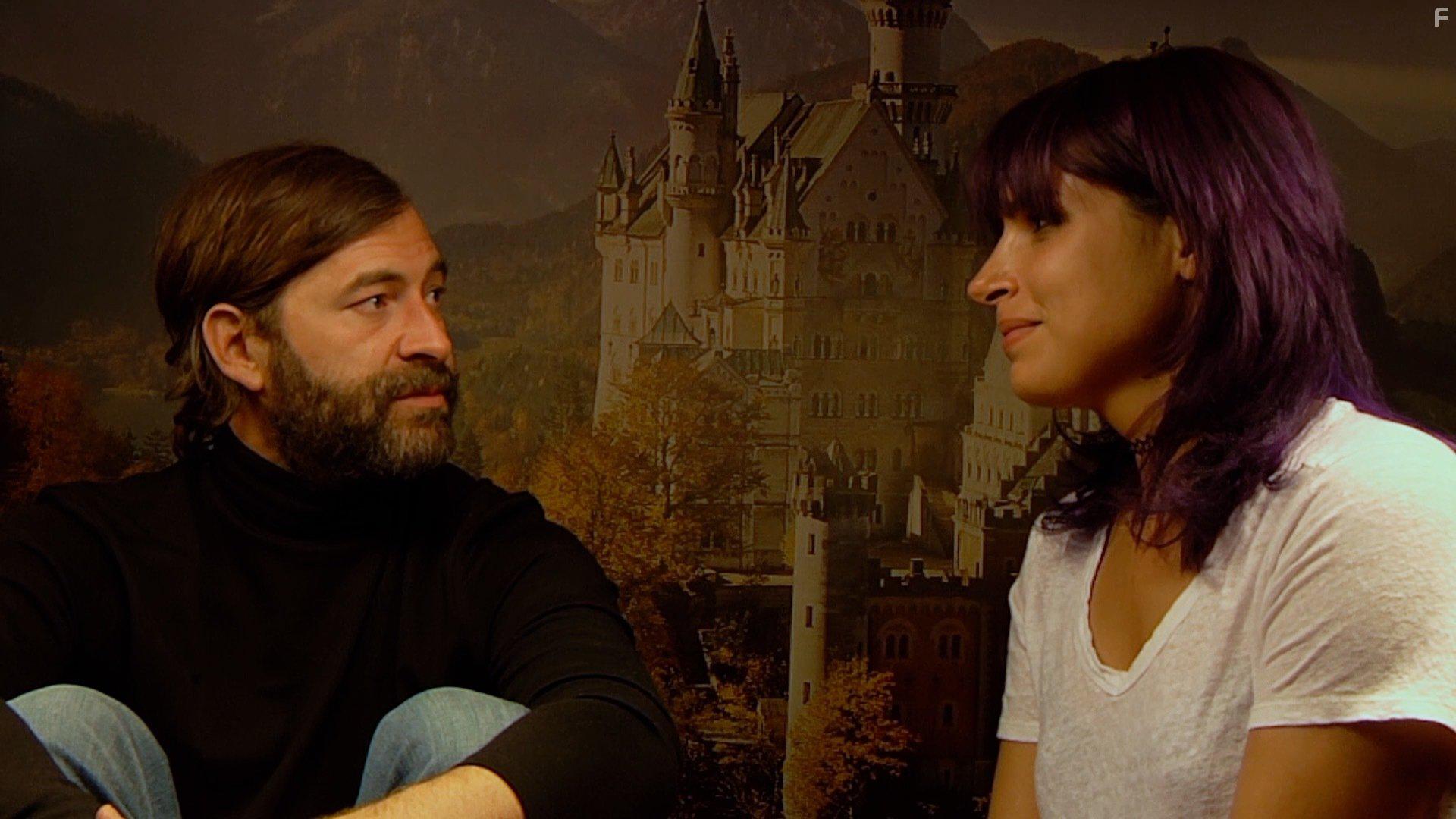 Mark Duplass and Desiree Akhavan in Creep 2 (2017)