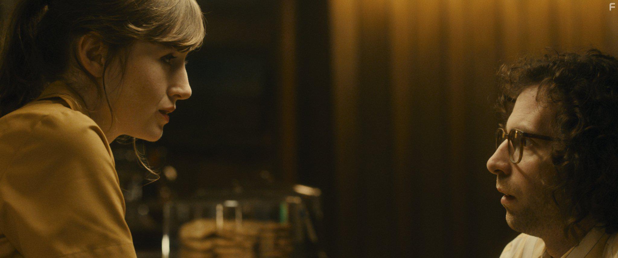 Kyle Mooney and Kate Lyn Sheil in Brigsby Bear (2017)