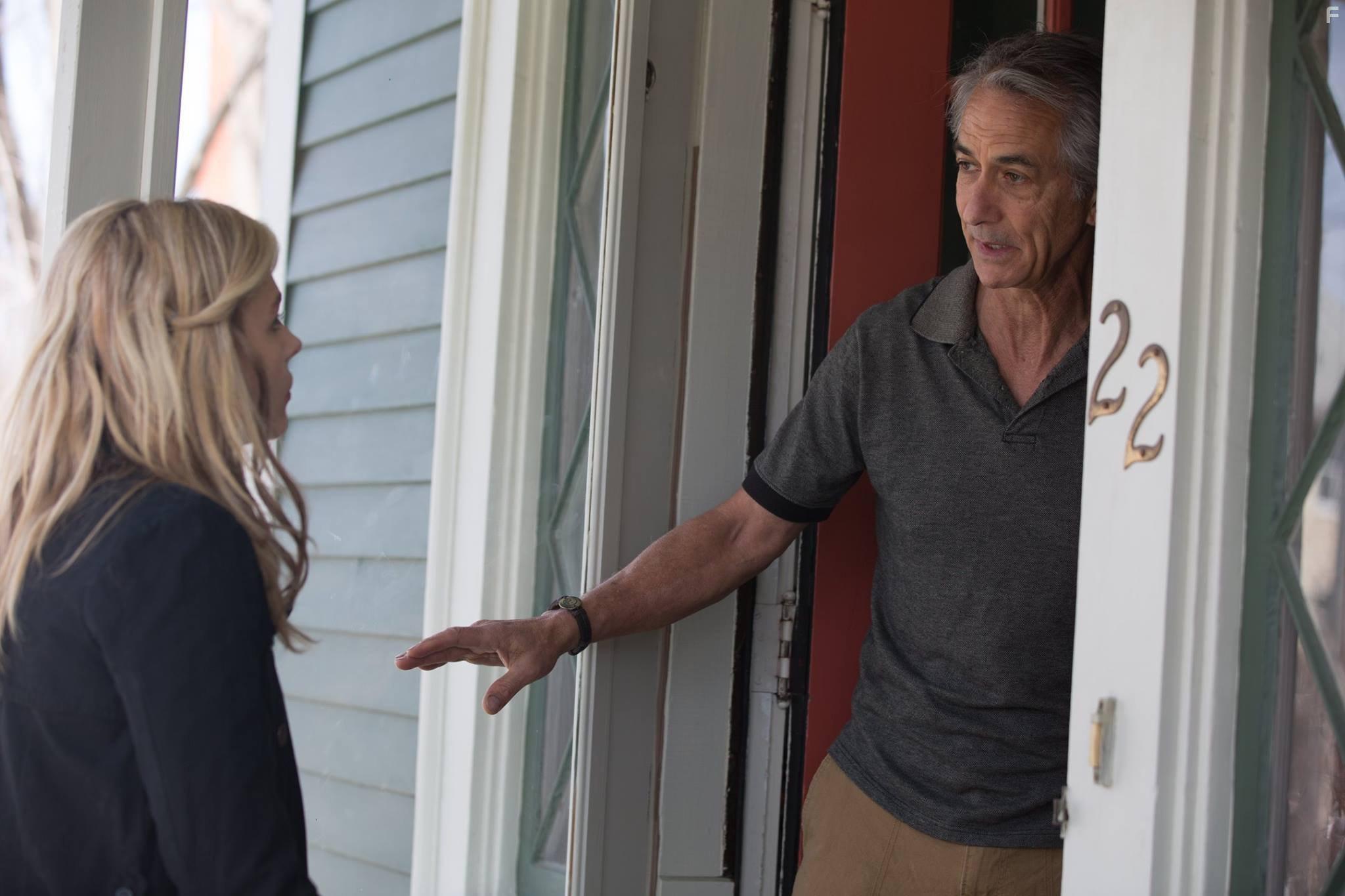 David Strathairn and Chlo Grace Moretz in November Criminals (2017)