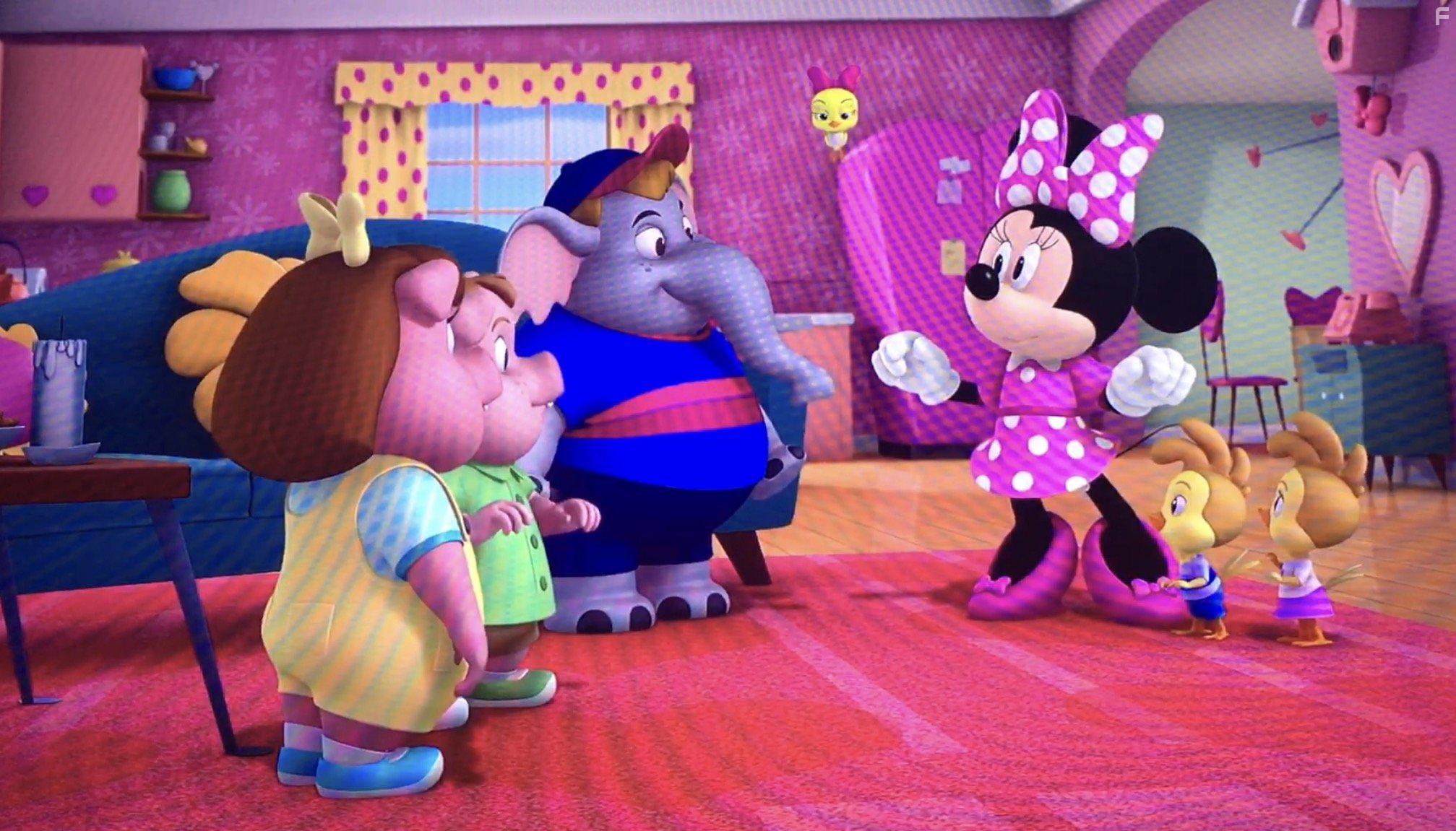 Russi Taylor and Evan Kishiyama in Mickey and the Roadster Racers (2017)