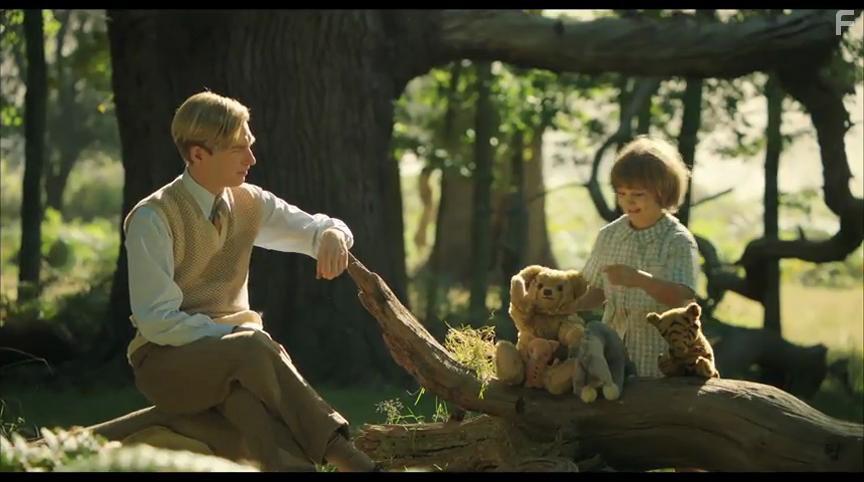 Domhnall Gleeson and Will Tilston in Goodbye Christopher Robin (2017)