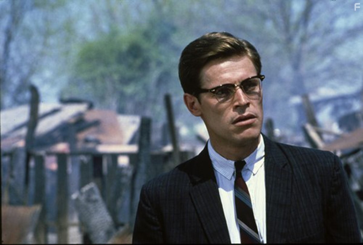 Willem Dafoe in Миссисипи в огне (1988)